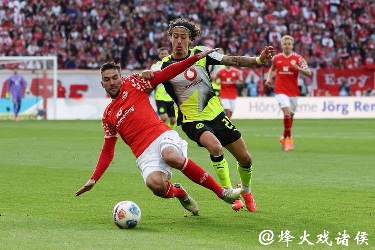 德甲-多特主场0-2负美因茨 莱比锡被追2球主场平 德甲-多特主场0-2负美因茨 莱比锡被追2球主场平