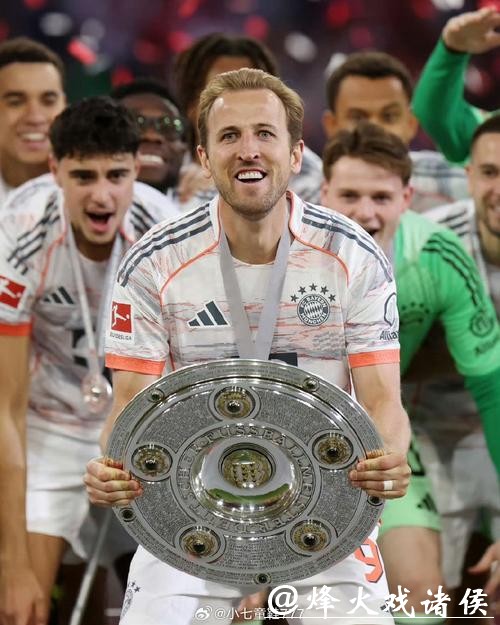 拜仁慕尼黑与门将弗吕希特尔续约至2022年