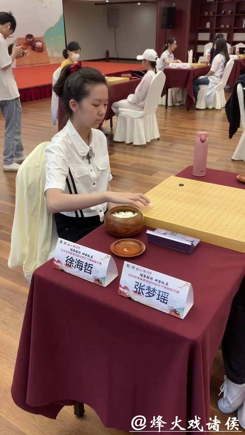 齐梦瑶把短道当“围棋”下得太狠了,中国队还只靠蛮劲吗? 齐梦瑶把短道当“围棋”下得太狠了,中国队还只靠蛮劲吗?