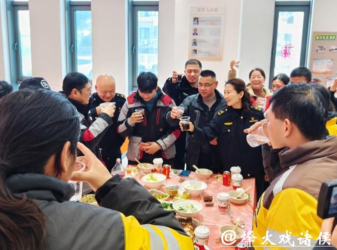 相聚街里，“这一单，我们为你们送‘团圆’！”